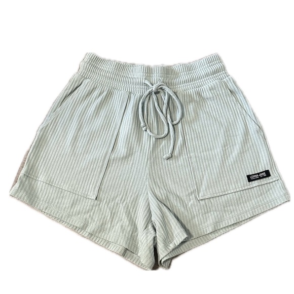 Lorna Jane Pants - Lorna Jane Light Gray Athletic Shorts